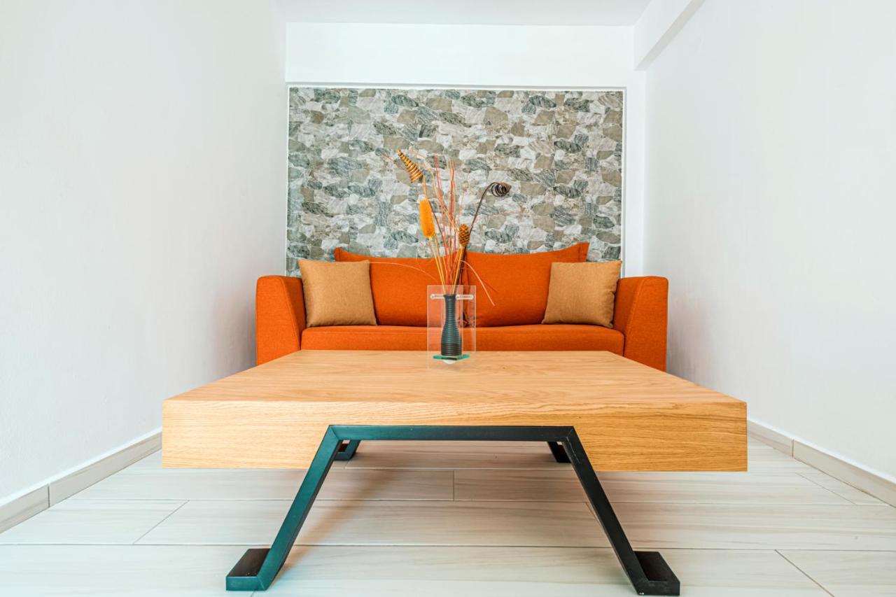 Design Suites Efharis Неа-Перамос Экстерьер фото